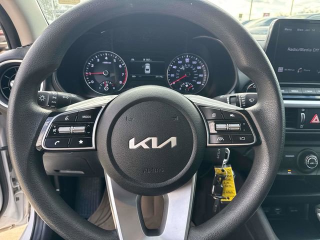Used 2022 Kia Forte FE image 27