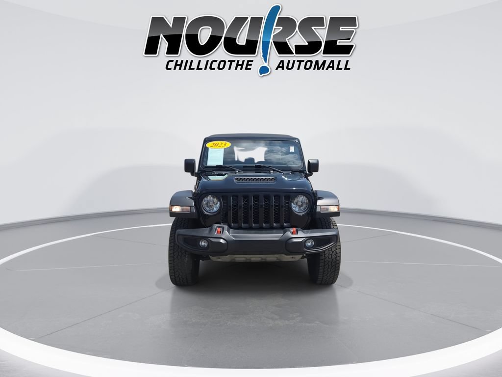 Used 2023 Jeep Gladiator Mojave AWD/4WD image 3