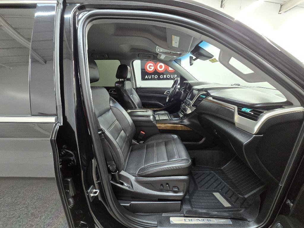 Used 2020 GMC Yukon XL Denali RWD image 20