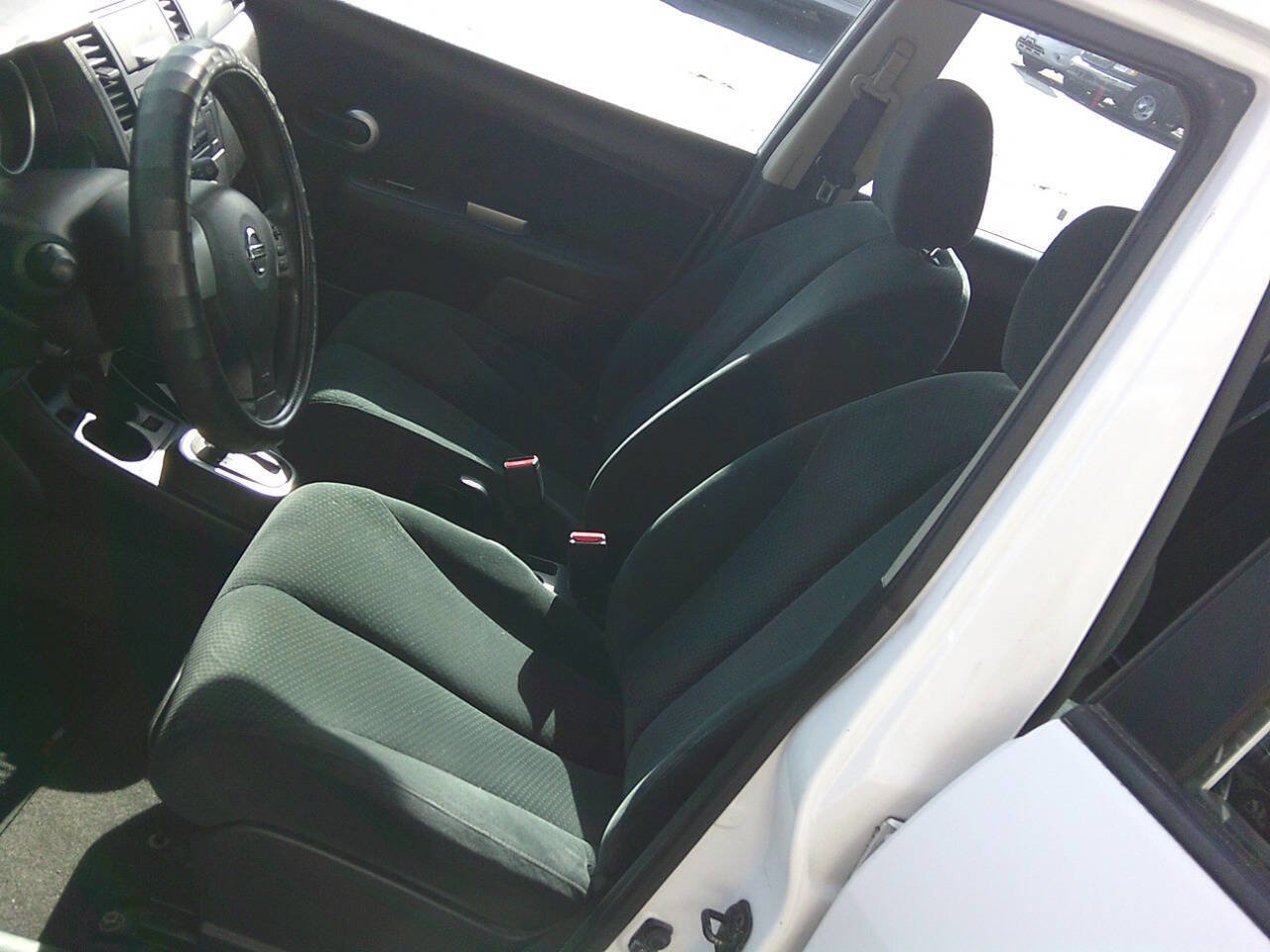 Used 2011 Nissan Versa 1.8 S w/ PWR Plus Pkg image 6