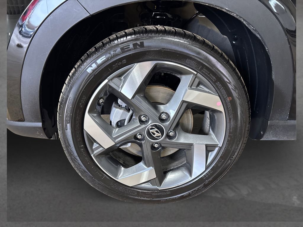 Certified 2026 Hyundai Venue SEL FWD image 12