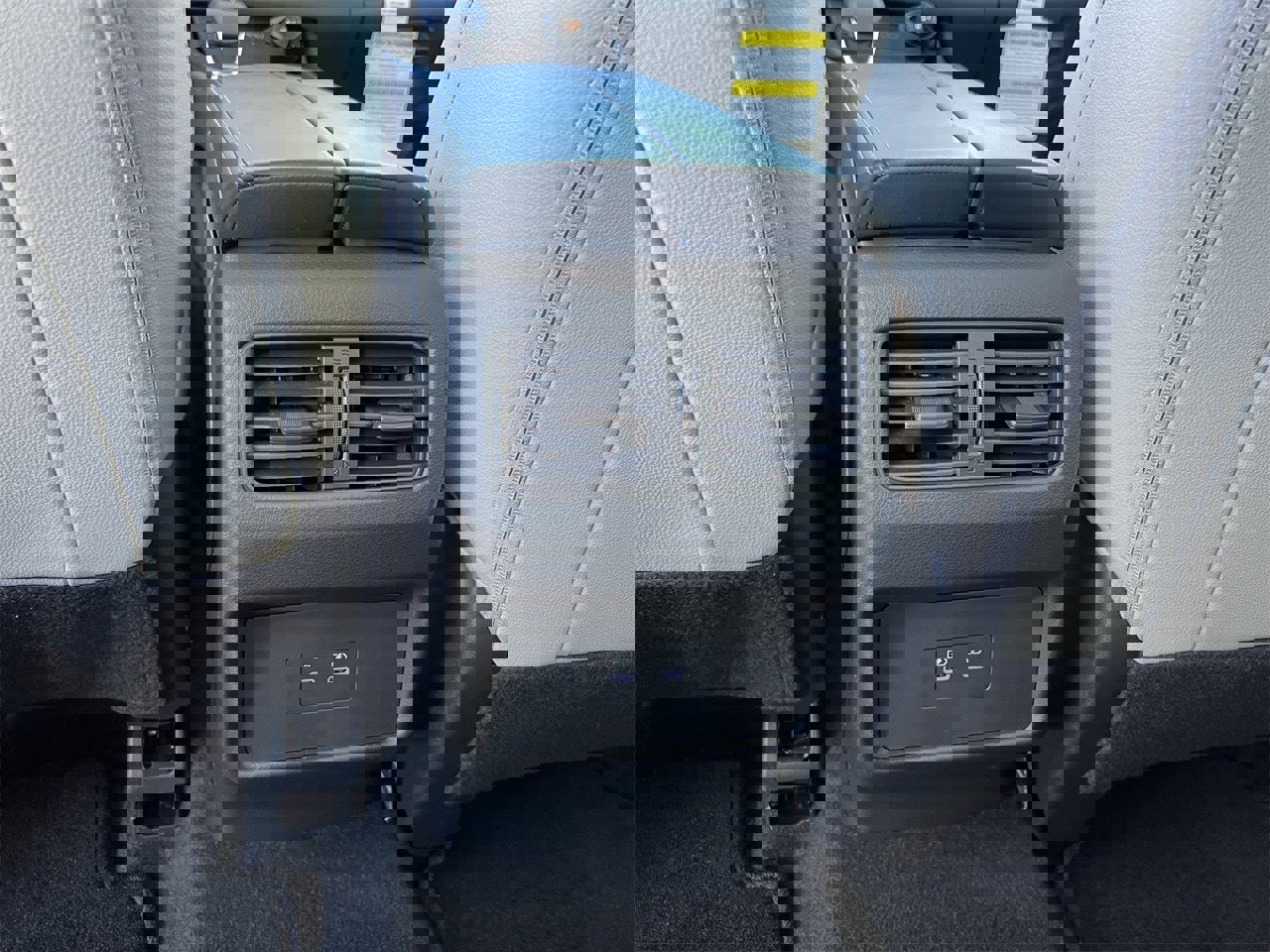 Certified 2025 Nissan Rogue SL image 23