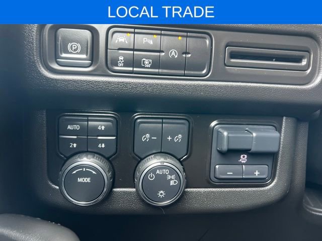 Used 2024 Chevrolet Tahoe LT w/ Luxury Package image 35