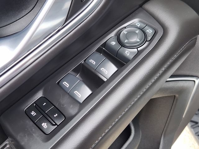 Used 2024 Chevrolet Suburban Z71 w/ Luxury Package AWD/4WD image 22