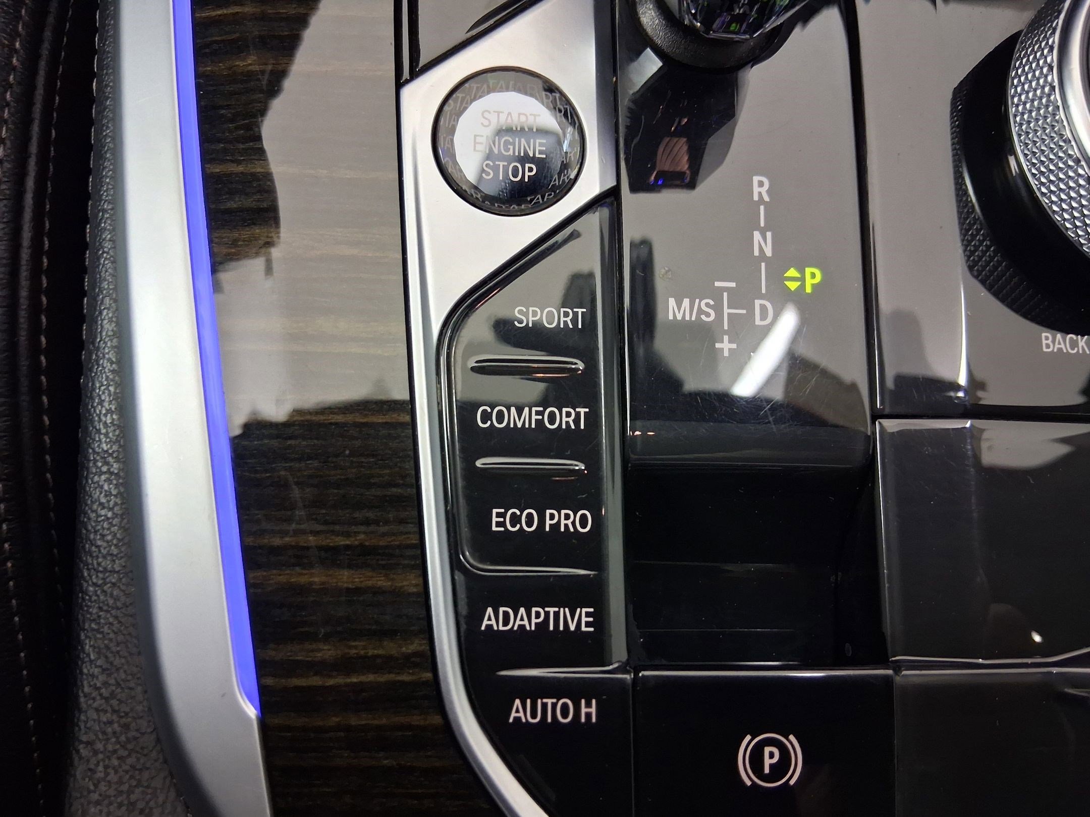 Used 2020 BMW X5 sDrive40i w/ M Sport Package RWD image 30