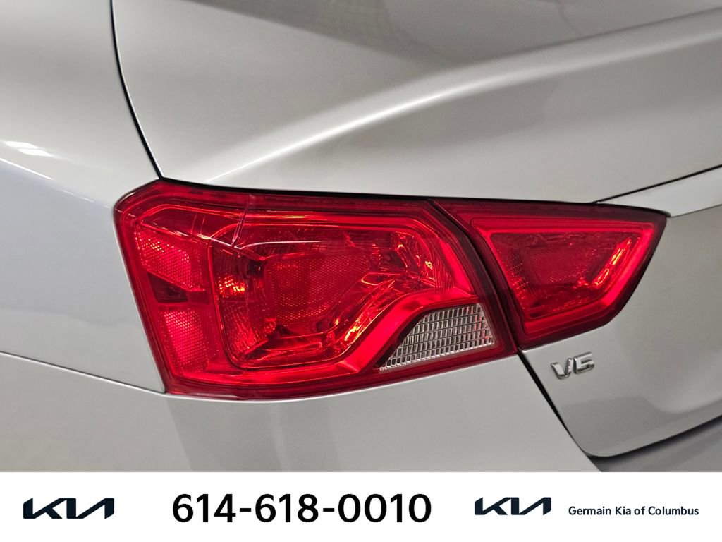 Used 2015 Chevrolet Impala LTZ image 16