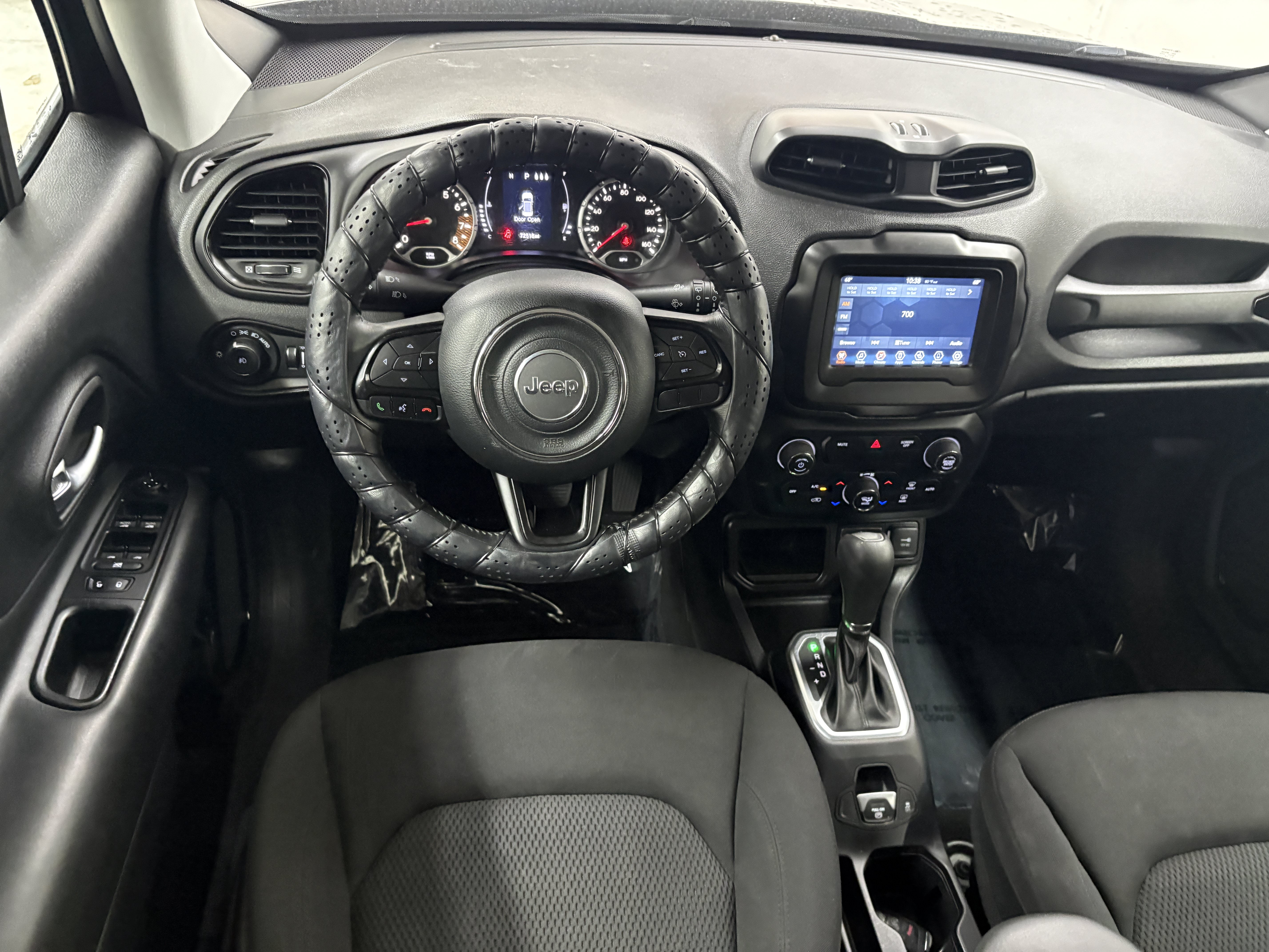 Used 2019 Jeep Renegade Altitude w/ Quick Order Package 2XM FWD image 10