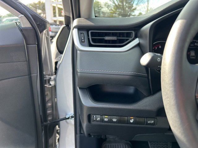 Used 2024 Toyota RAV4 XLE image 28