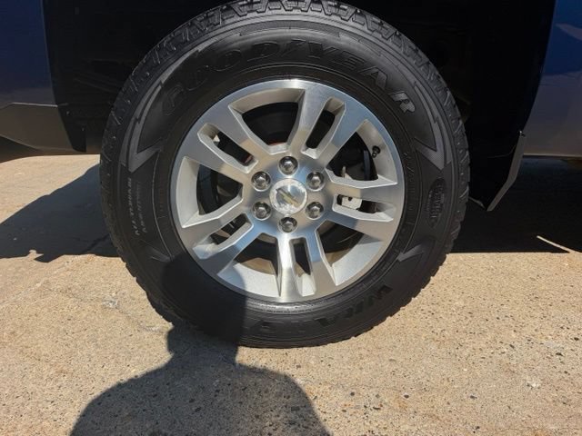 Used 2018 Chevrolet Silverado 1500 LT w/ All Star Edition AWD/4WD image 9