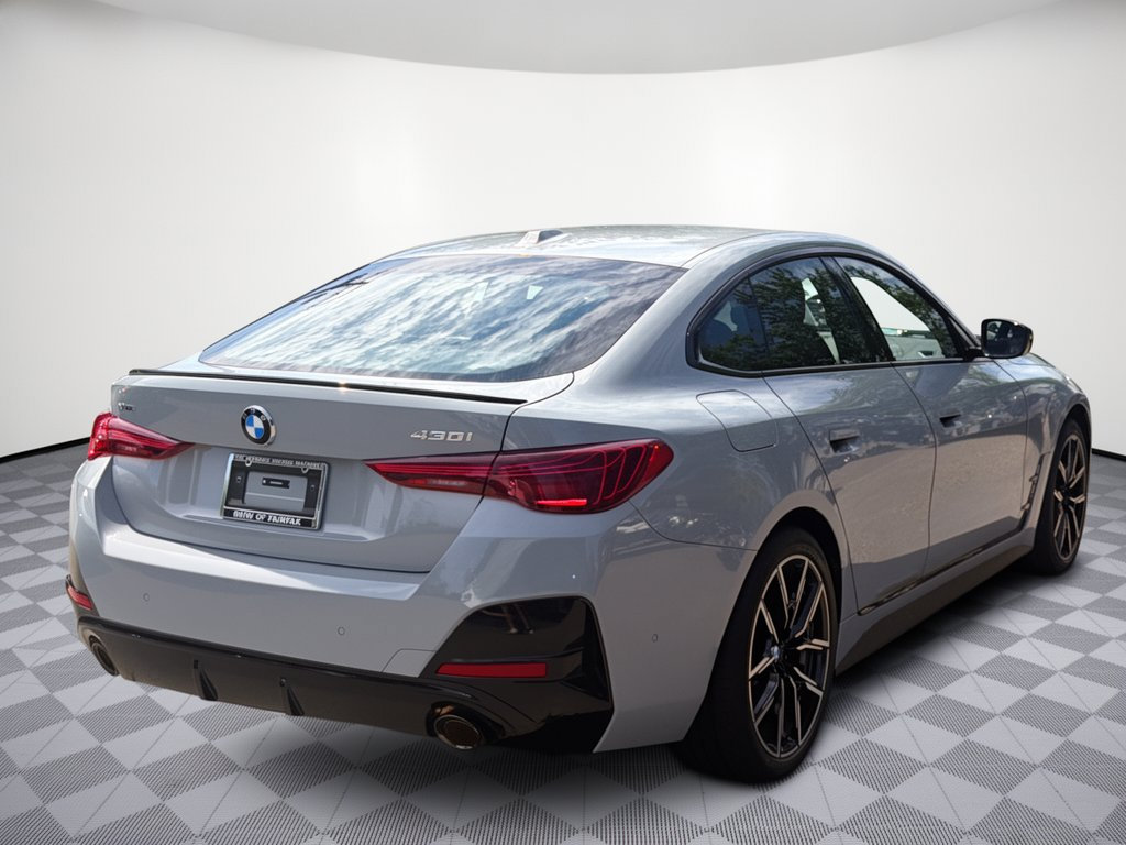 New 2026 BMW 430i xDrive w/ M Sport Package AWD/4WD image 9