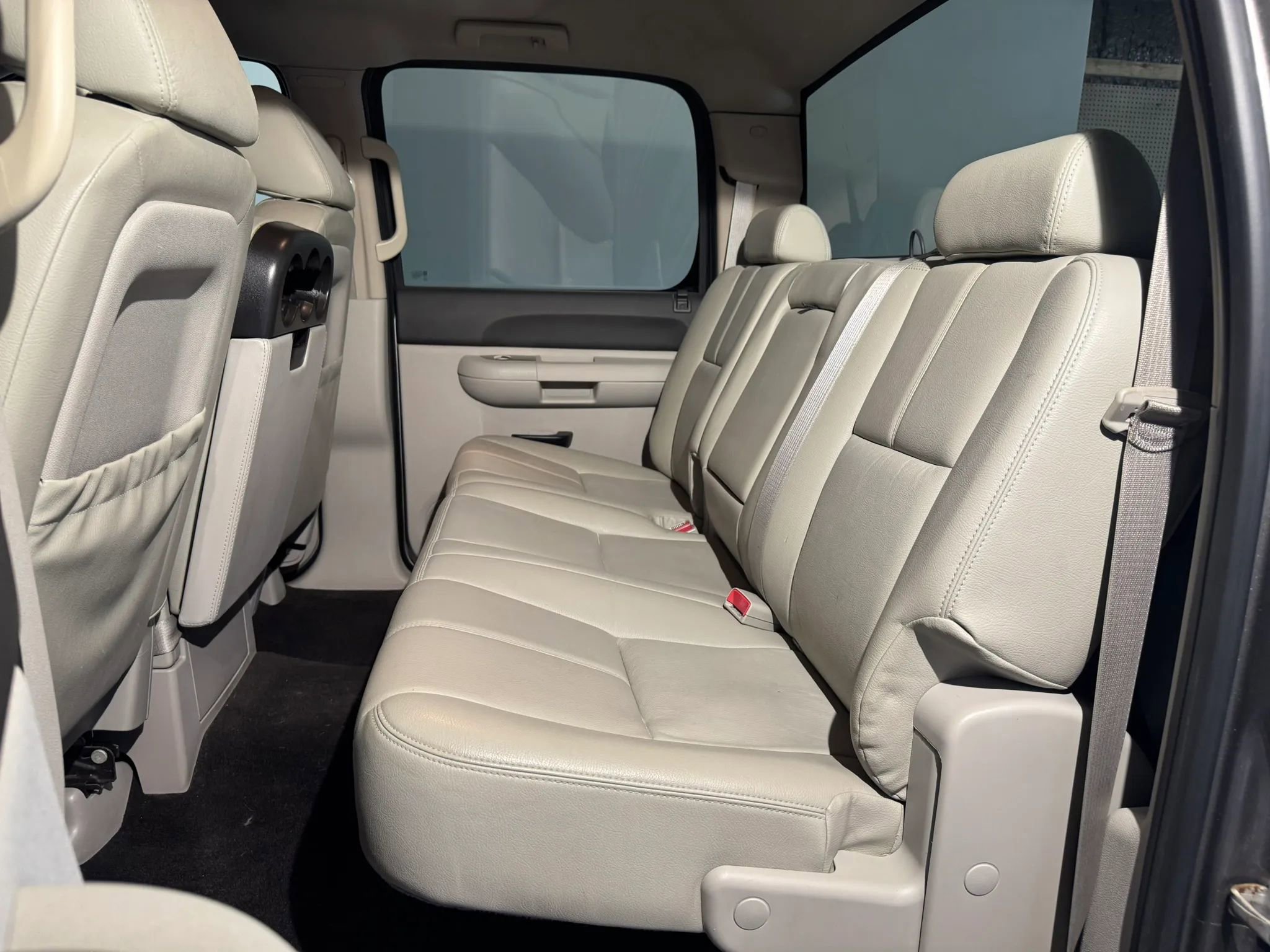 Used 2009 Chevrolet Silverado 1500 LT w/ Regional Value Package image 22
