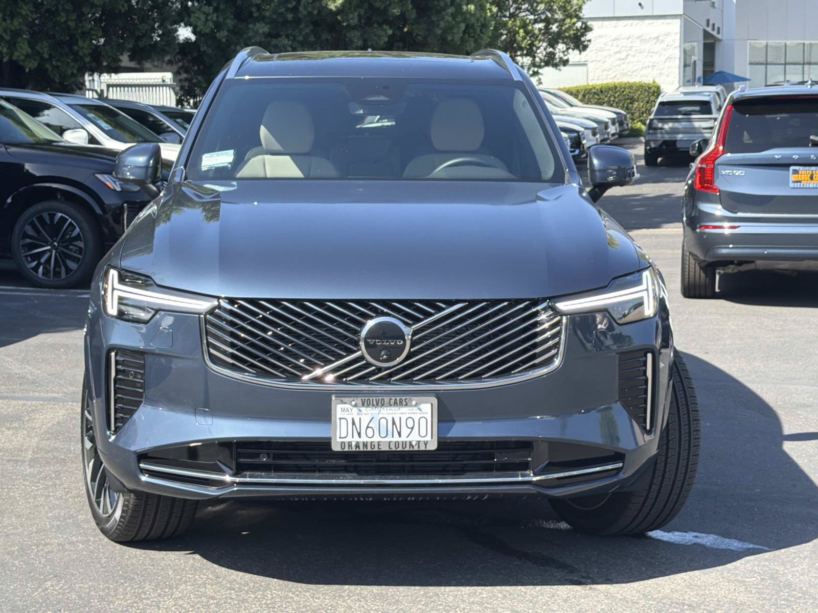 Used 2026 Volvo XC90 B6 Plus w/ Protection Package Premier AWD/4WD image 2