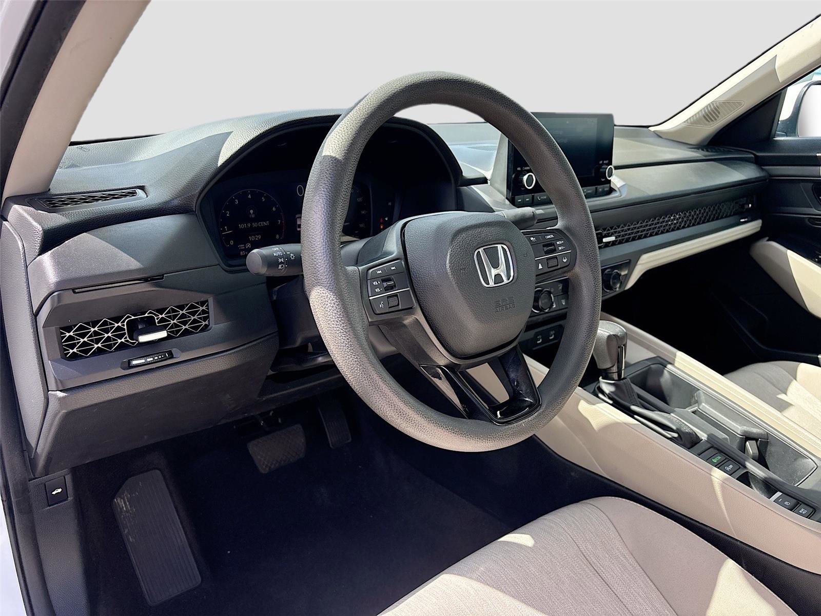 Certified 2023 Honda Accord EX image 10