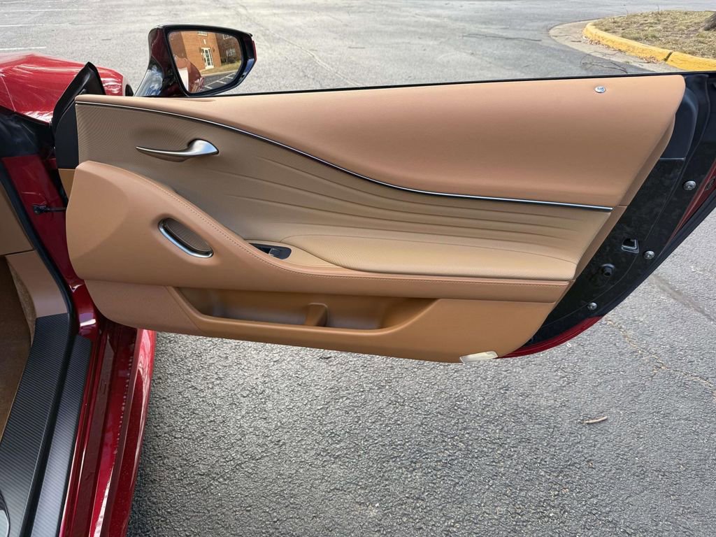 Used 2021 Lexus LC 500 Convertible image 16