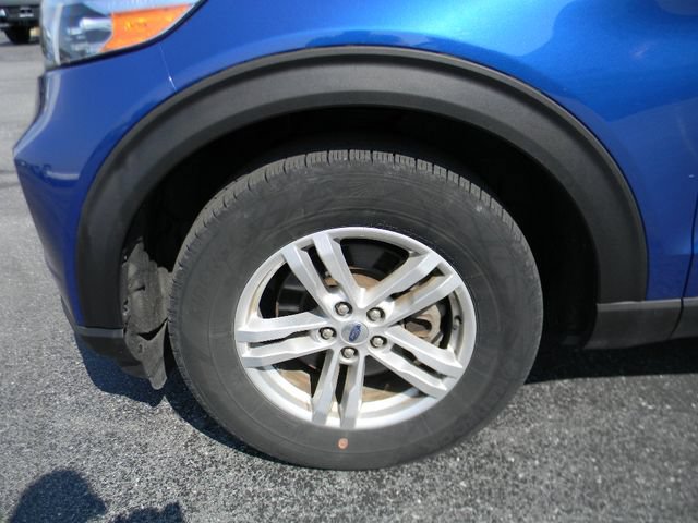 Used 2021 Ford Explorer XLT w/ Class III Trailer Tow Package AWD/4WD image 11