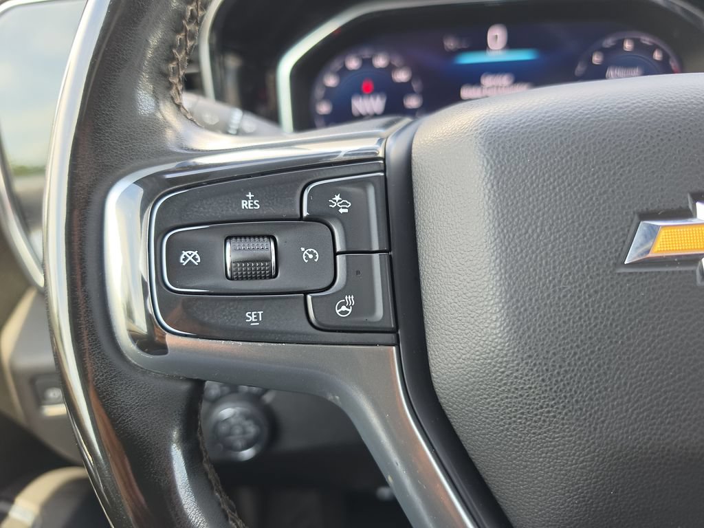 Used 2025 Chevrolet Silverado 2500 LT w/ Convenience Package AWD/4WD image 14