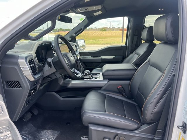 New 2025 Ford F150 Lariat w/ Equipment Group 501A Mid image 9