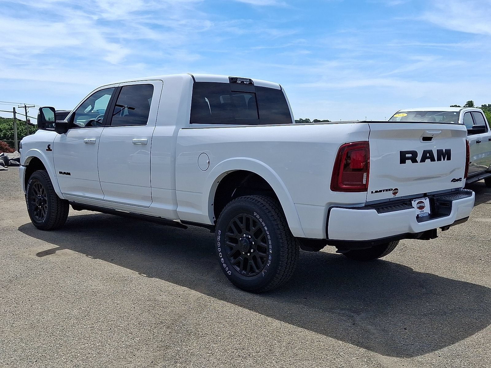 New 2026 RAM 2500 Limited AWD/4WD image 3