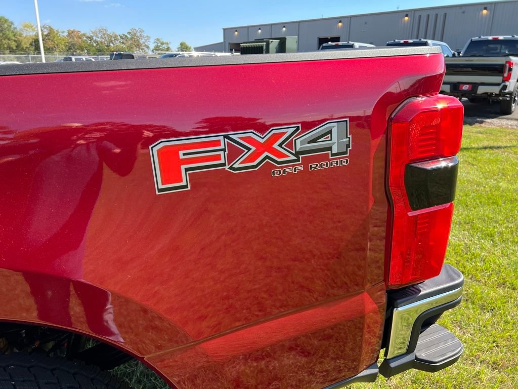 New 2026 Ford F250 Lariat w/ Chrome Package image 47