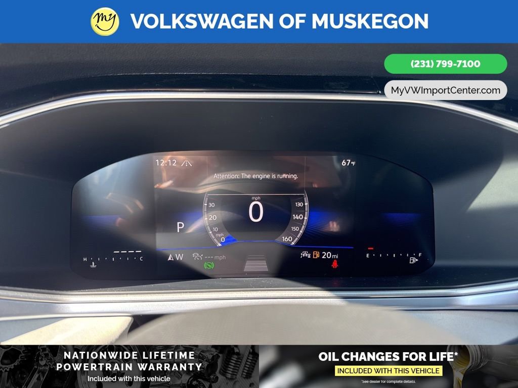 New 2025 Volkswagen Taos SE image 17