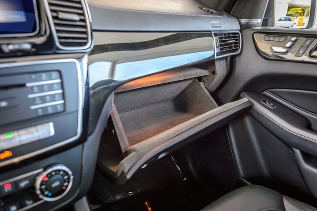 Used 2017 Mercedes-Benz GLS 450 4MATIC image 40