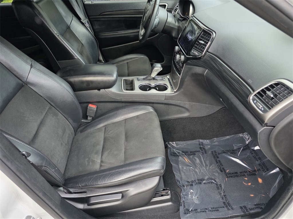 Used 2019 Jeep Grand Cherokee Altitude image 33