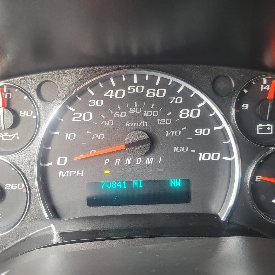 Used 2015 Chevrolet Express 3500 LT w/ LT Preferred Equipment Group RWD image 16