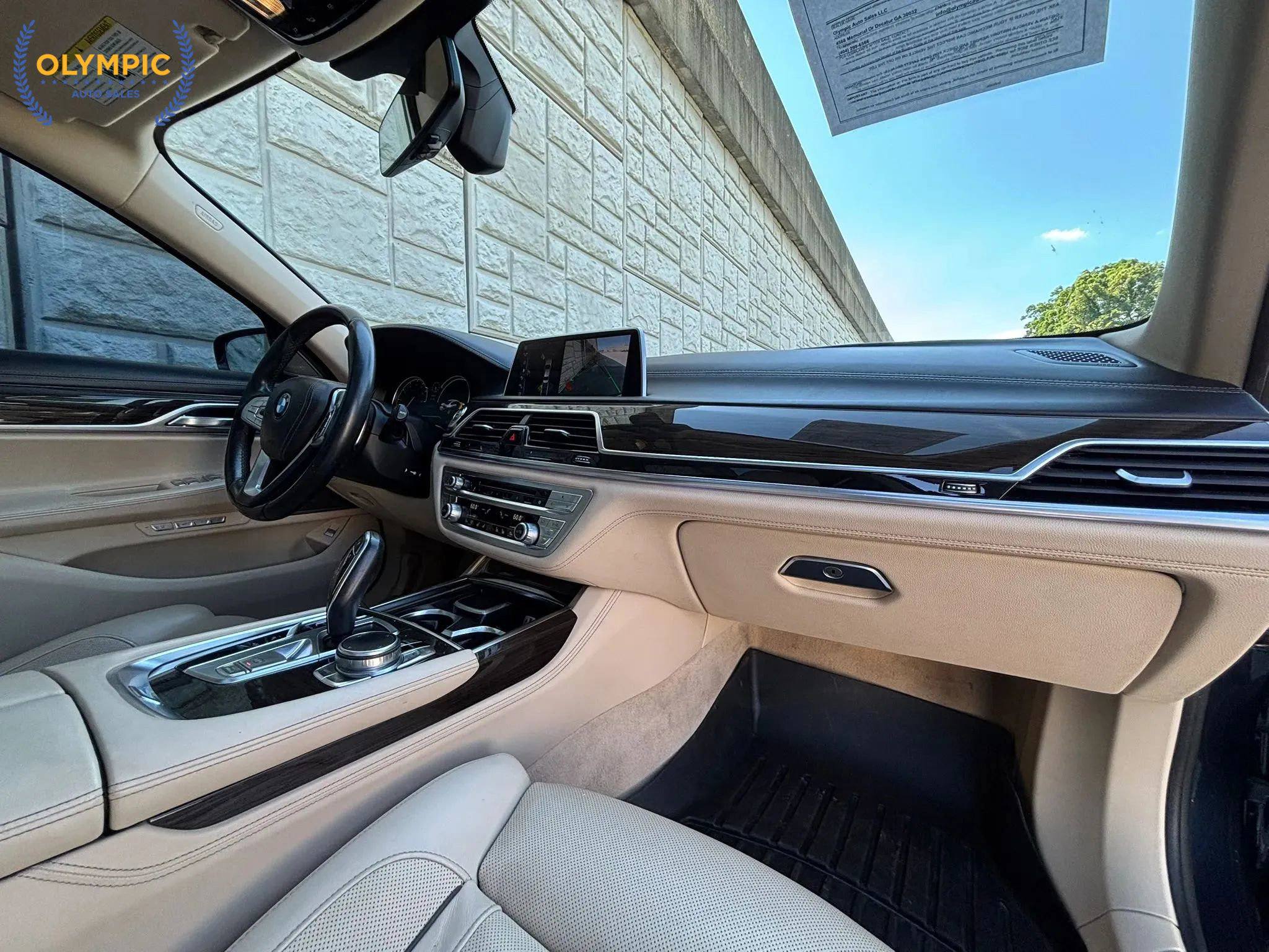 Used 2016 BMW 740i w/ Executive Package 2 image 21