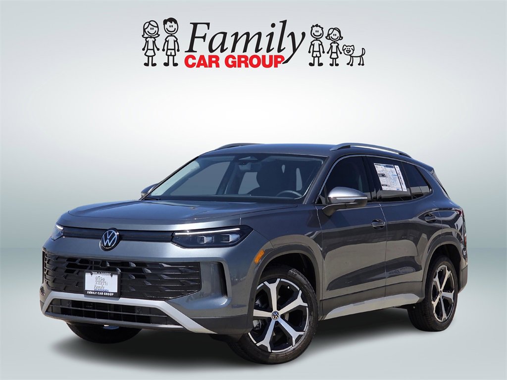 New 2025 Volkswagen Tiguan SE