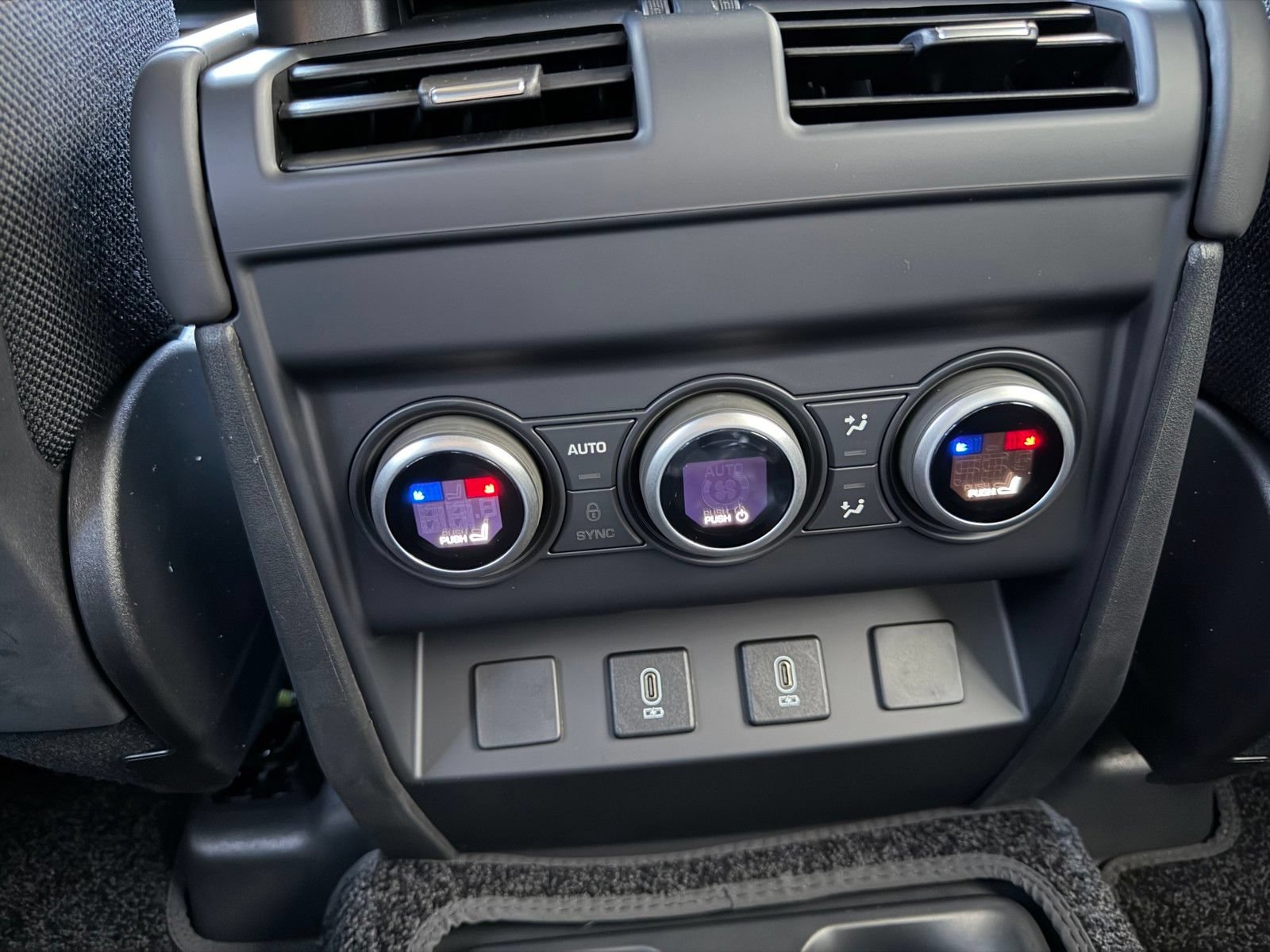 New 2026 Land Rover Defender 130 X AWD/4WD image 28