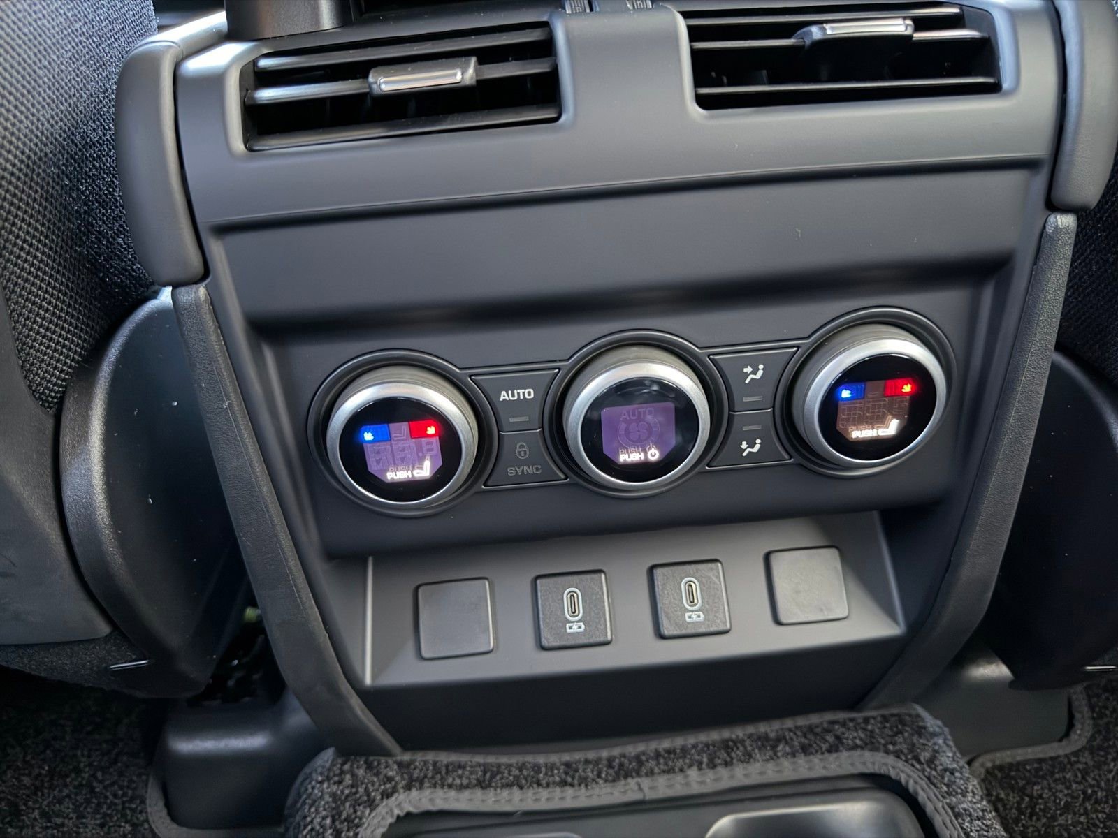 New 2026 Land Rover Defender 130 X AWD/4WD image 28