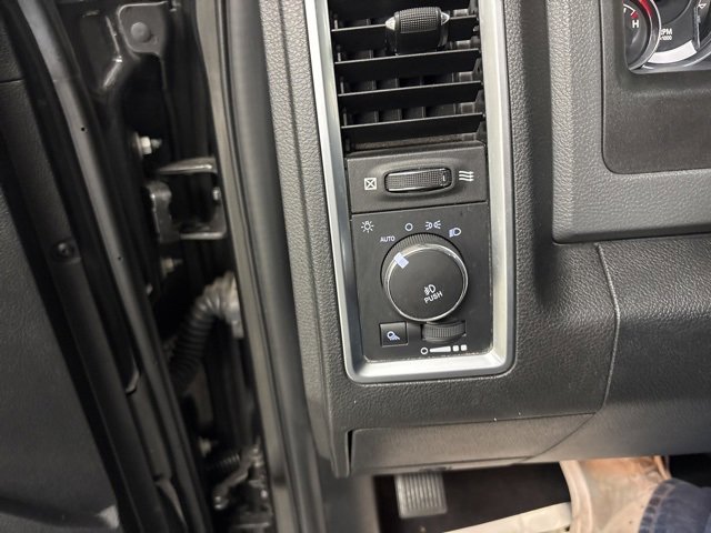 Used 2017 RAM 2500 Big Horn image 25