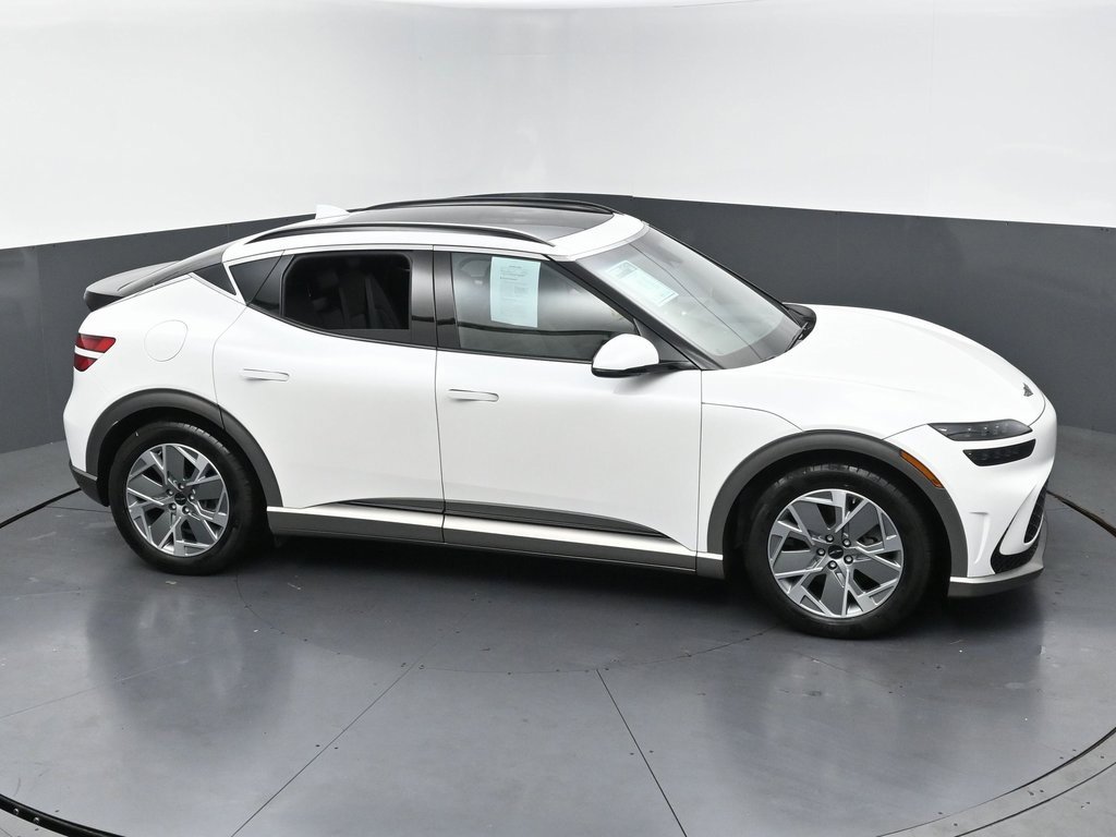 Used 2025 Genesis GV60 RWD image 48