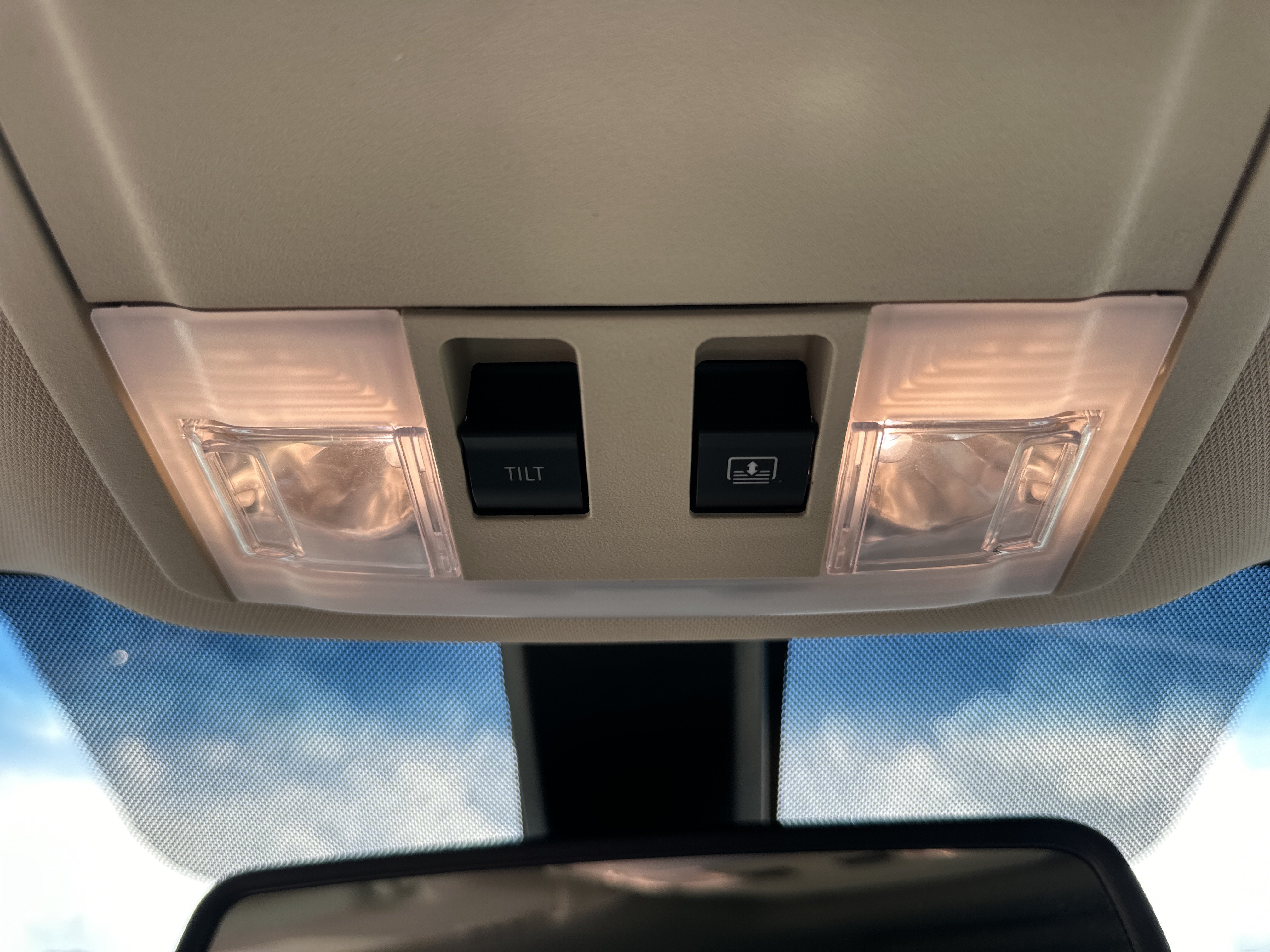 Used 2019 Lincoln MKT AWD image 19