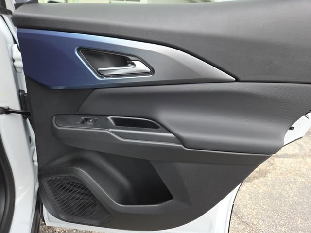 New 2026 Chevrolet Equinox EV LT image 25