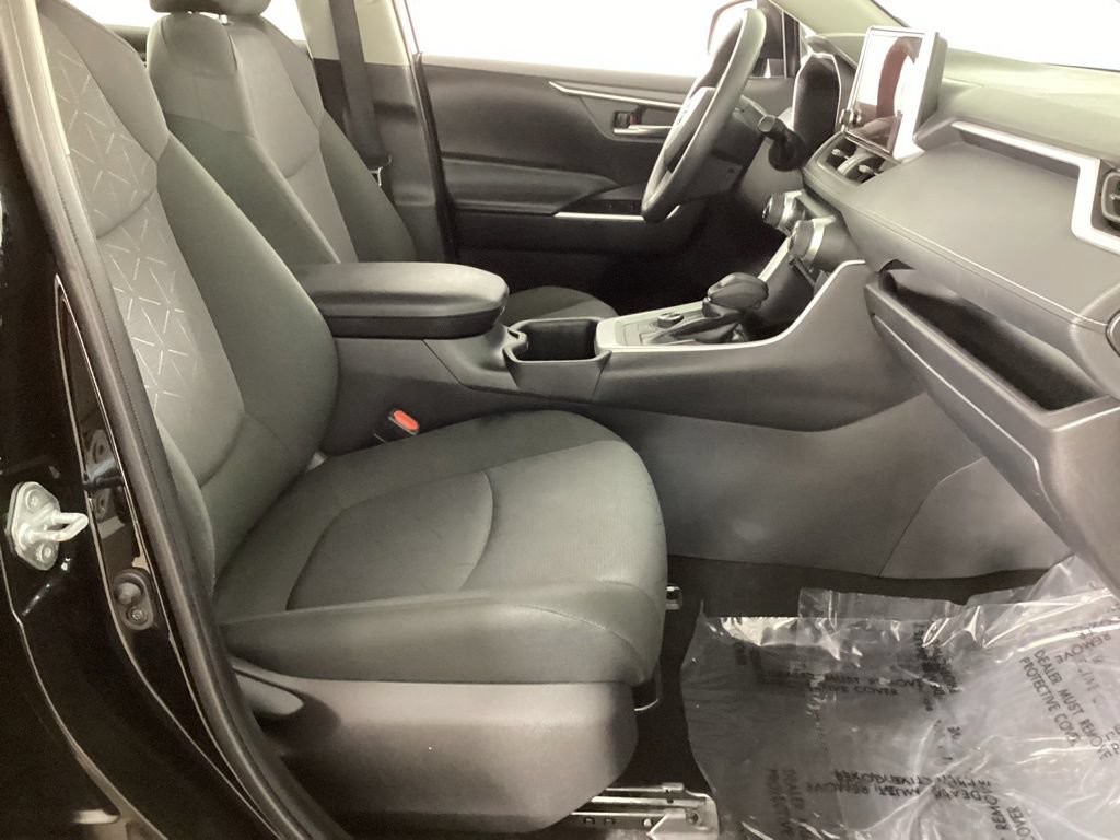 Used 2024 Toyota RAV4 AWD Hybrid image 23
