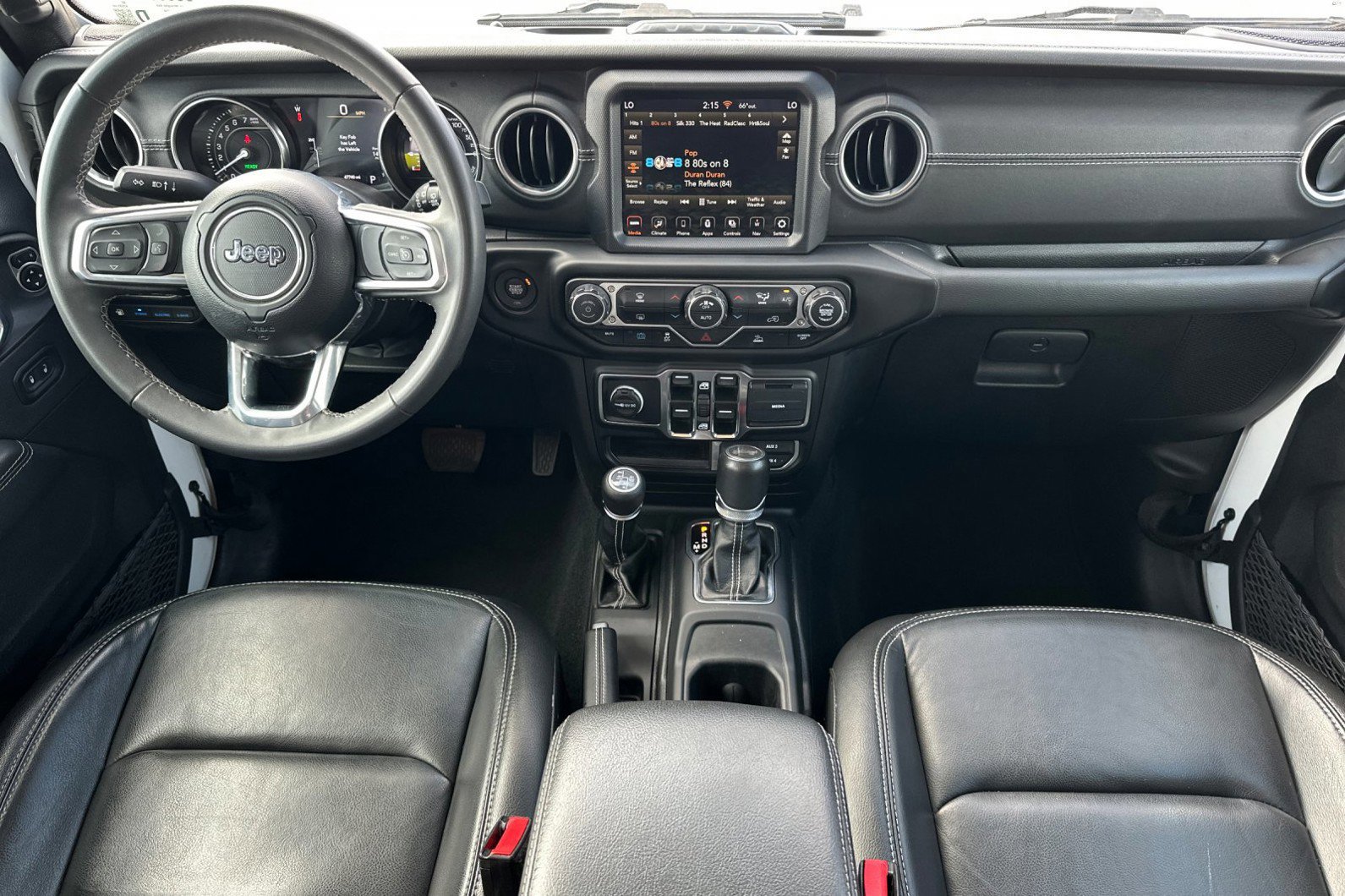 Used 2023 Jeep Wrangler Sahara image 13