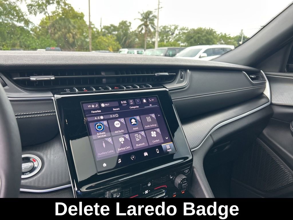 Used 2024 Jeep Grand Cherokee L Altitude AWD/4WD image 13