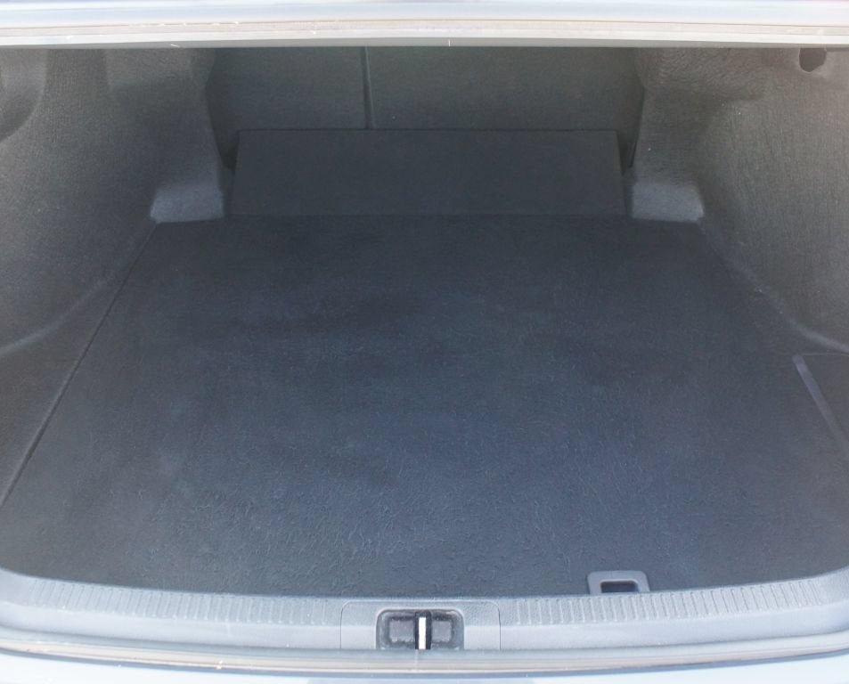 Used 2025 Toyota Camry SE FWD image 16