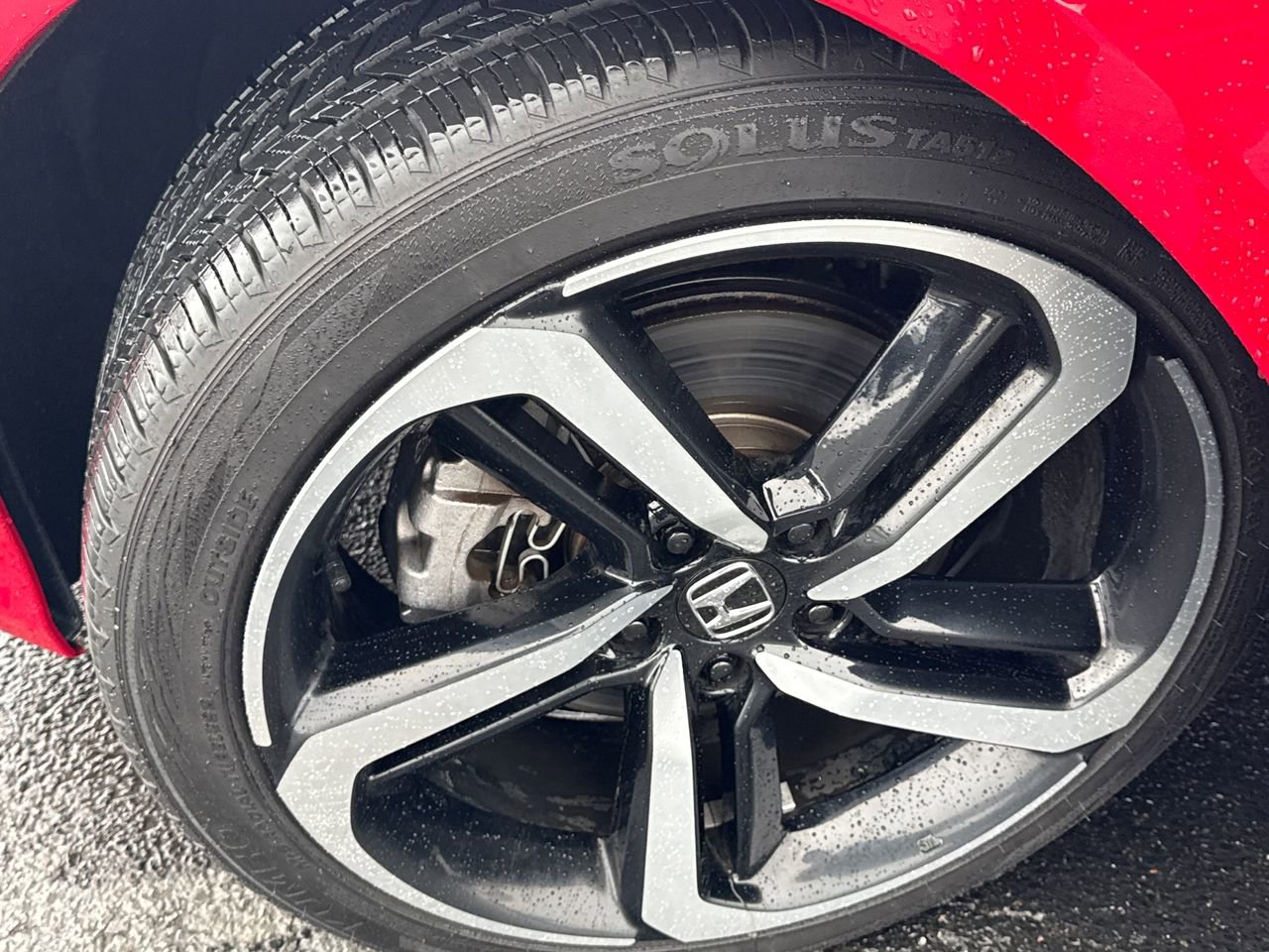 Used 2018 Honda Accord Sport image 12