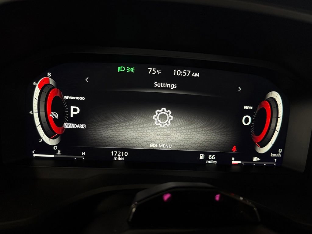 Used 2025 Nissan Rogue Platinum w/ Tech Package FWD image 21