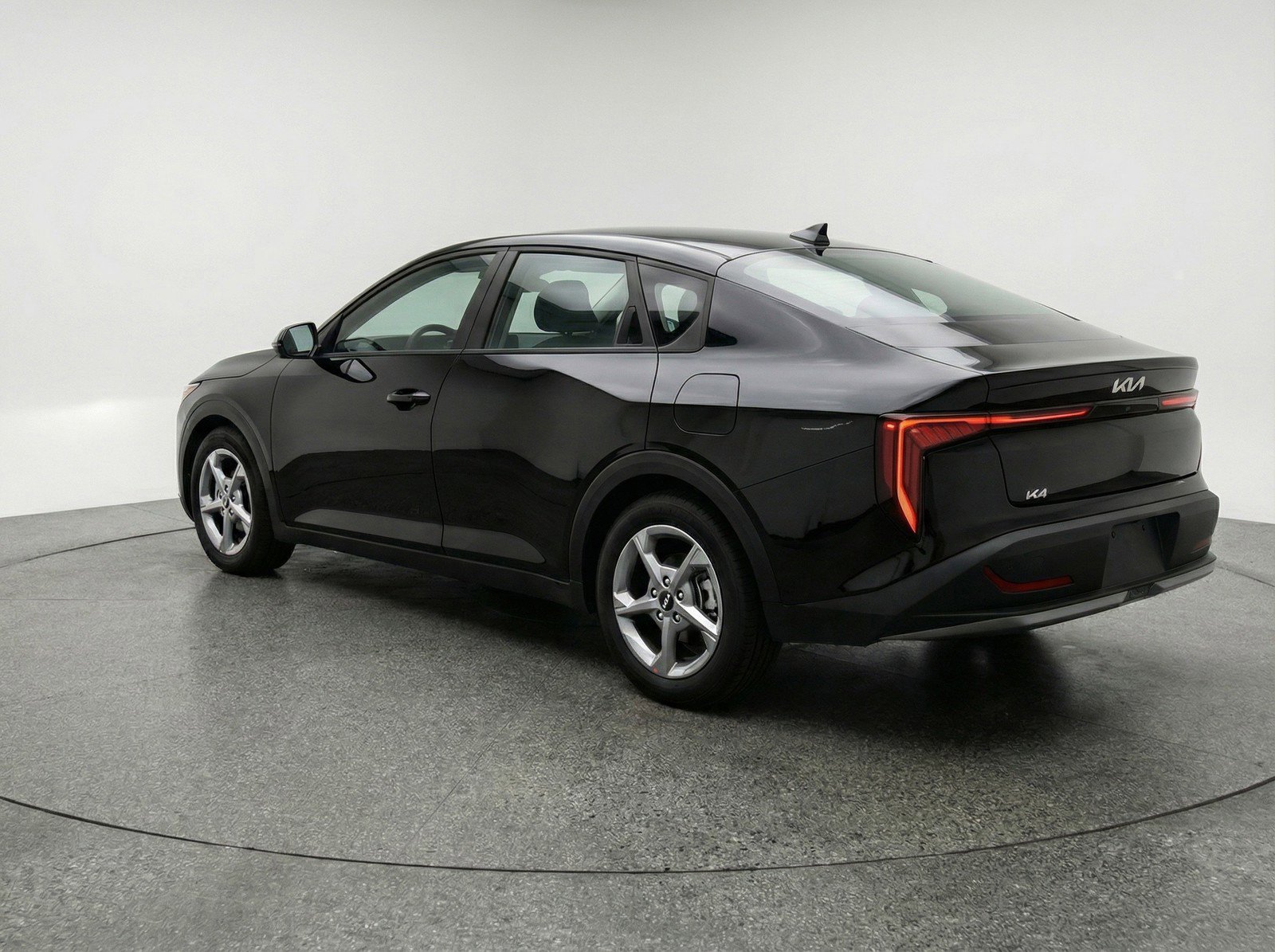 Used 2025 Kia K4 LXS image 6
