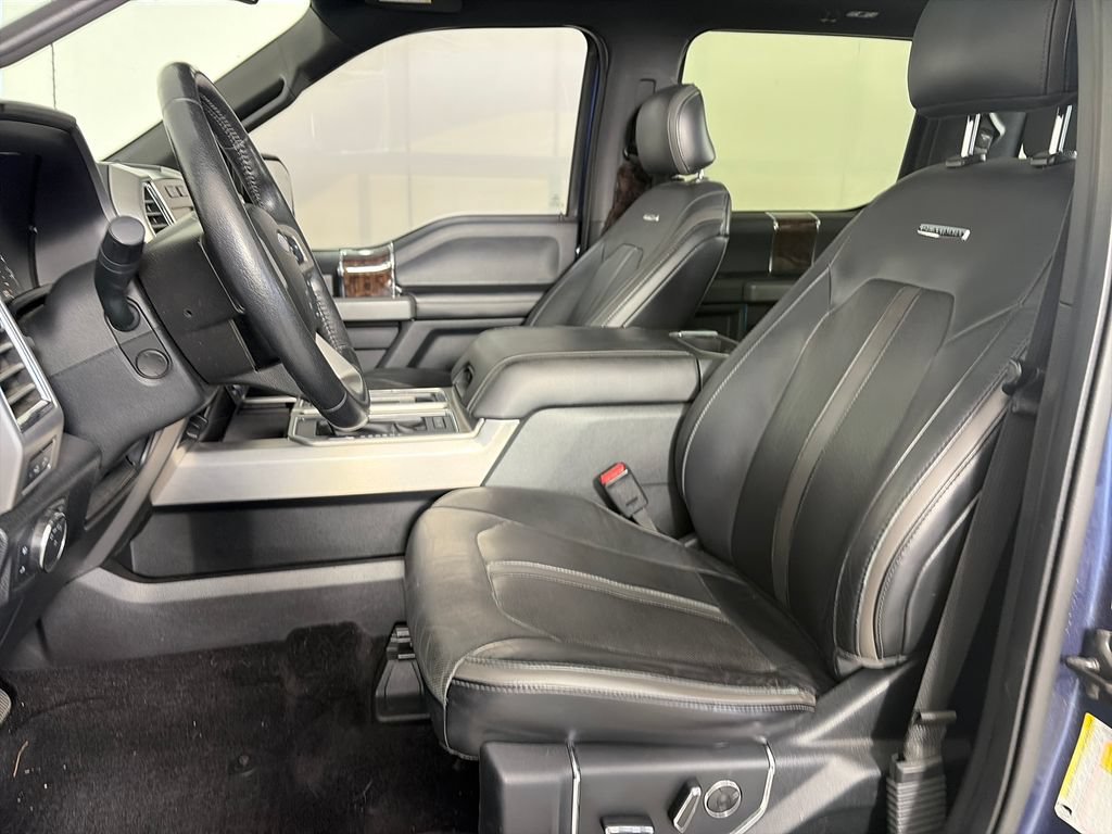 Used 2015 Ford F150 Platinum w/ Equipment Group 701A Luxury AWD/4WD image 11