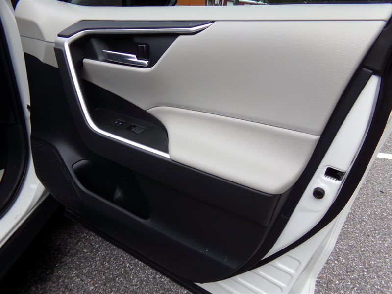 Used 2025 Toyota RAV4 XLE Premium w/ Weather Package FWD image 41