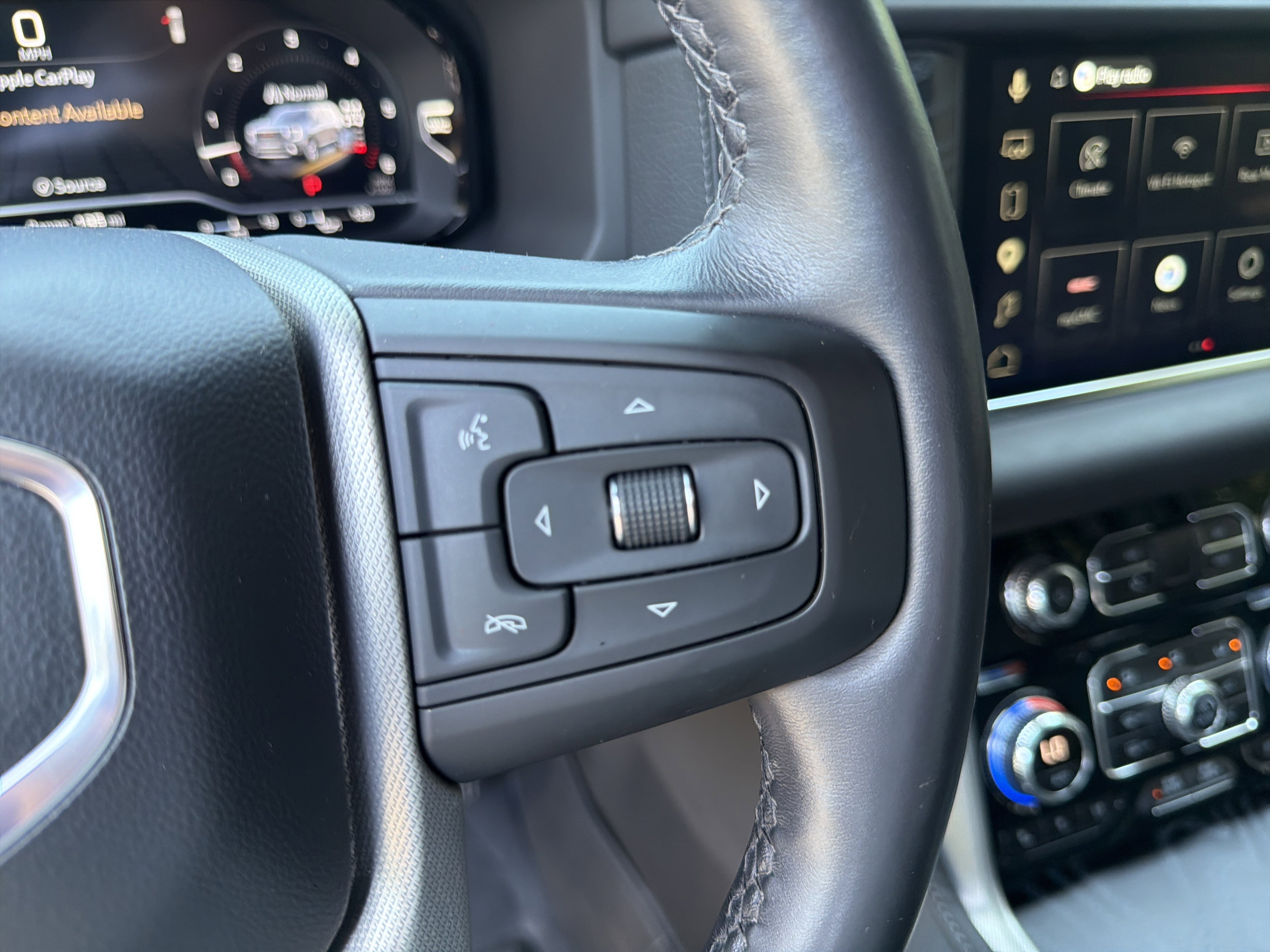 Used 2023 GMC Yukon Denali w/ Denali Reserve Package AWD/4WD image 41