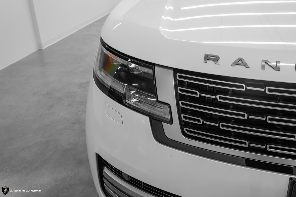 Used 2023 Land Rover Range Rover Long Wheelbase SE image 7