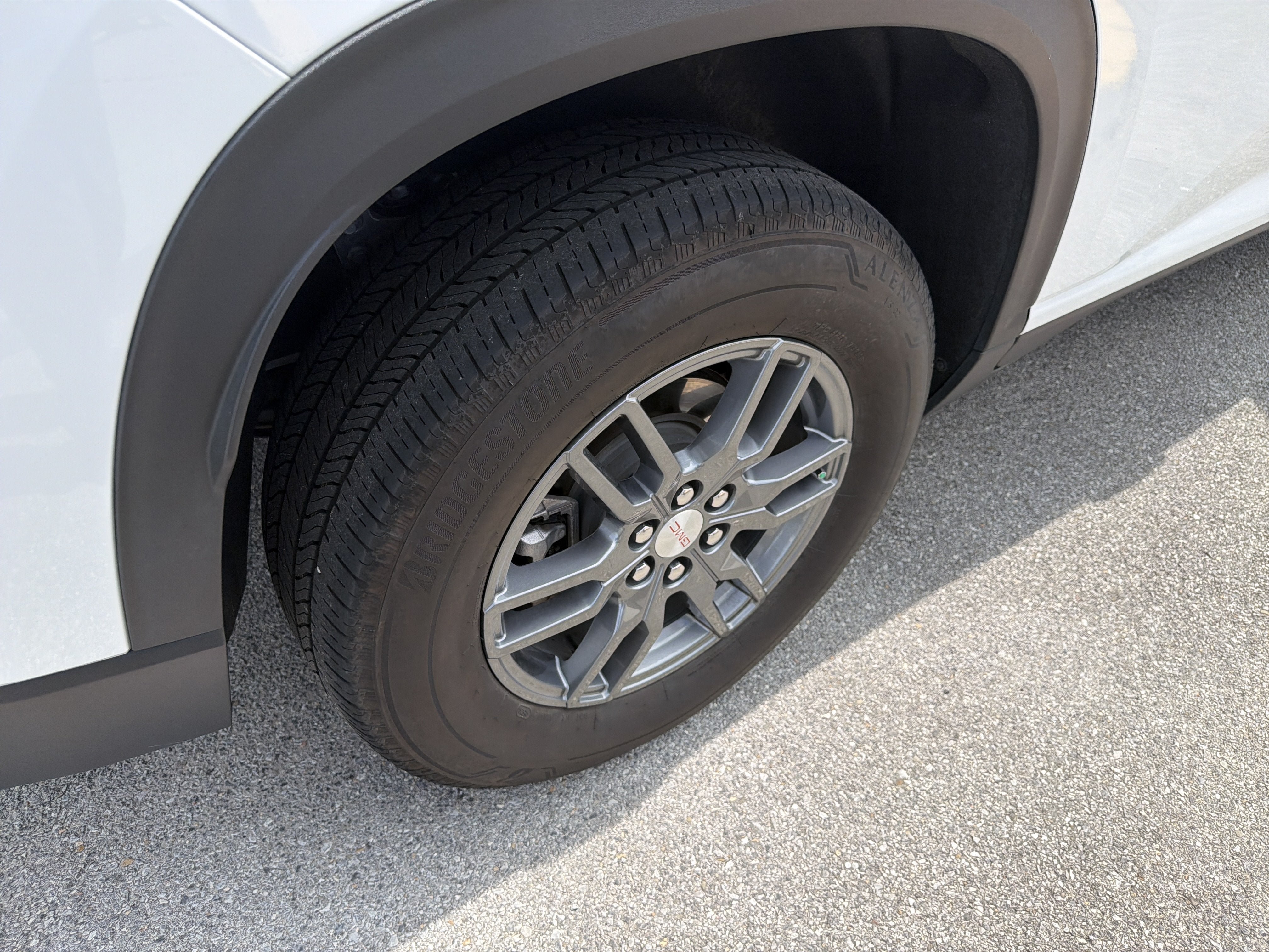 Used 2025 GMC Acadia Elevation FWD image 22