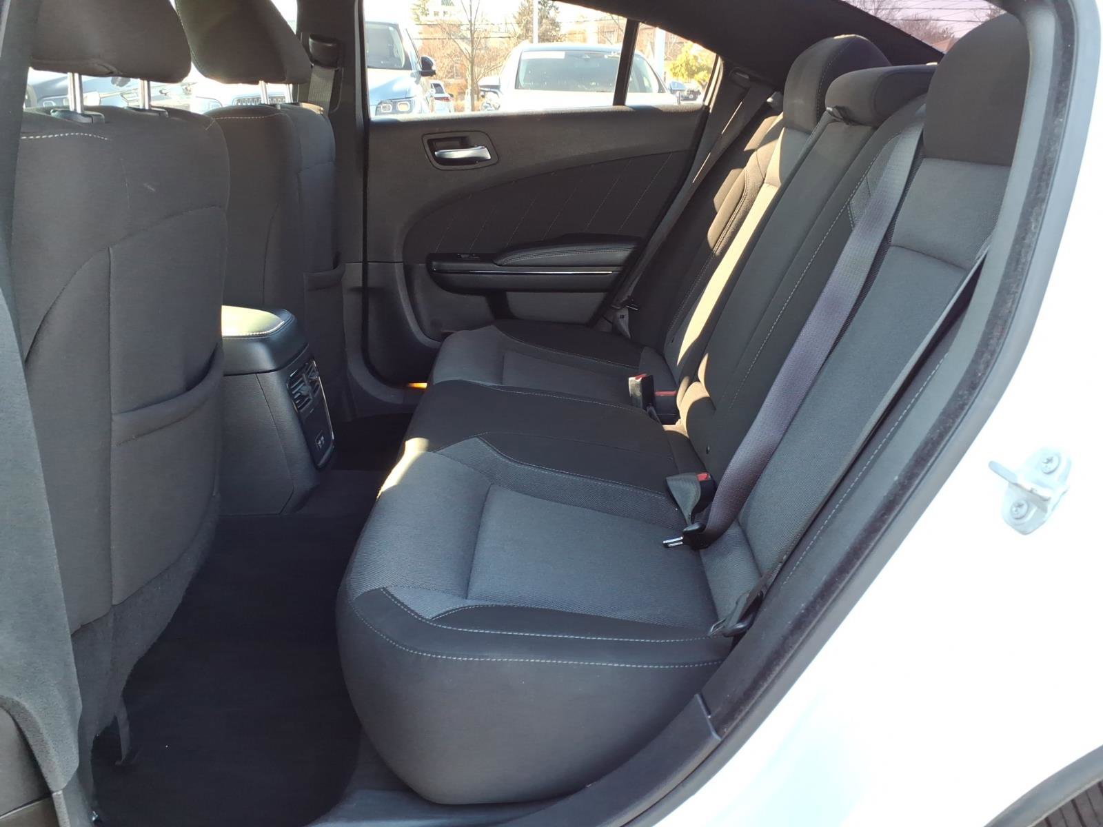 Used 2022 Dodge Charger SXT w/ Blacktop Package image 25