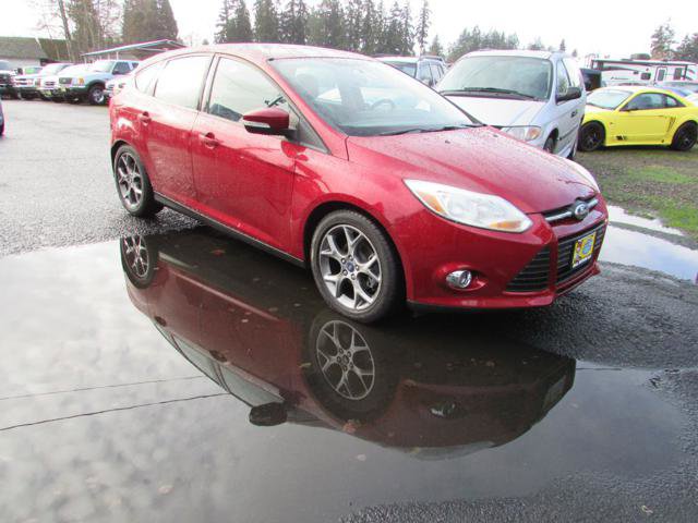 Used 2014 Ford Focus SE w/ Equipment Group 201A image 4