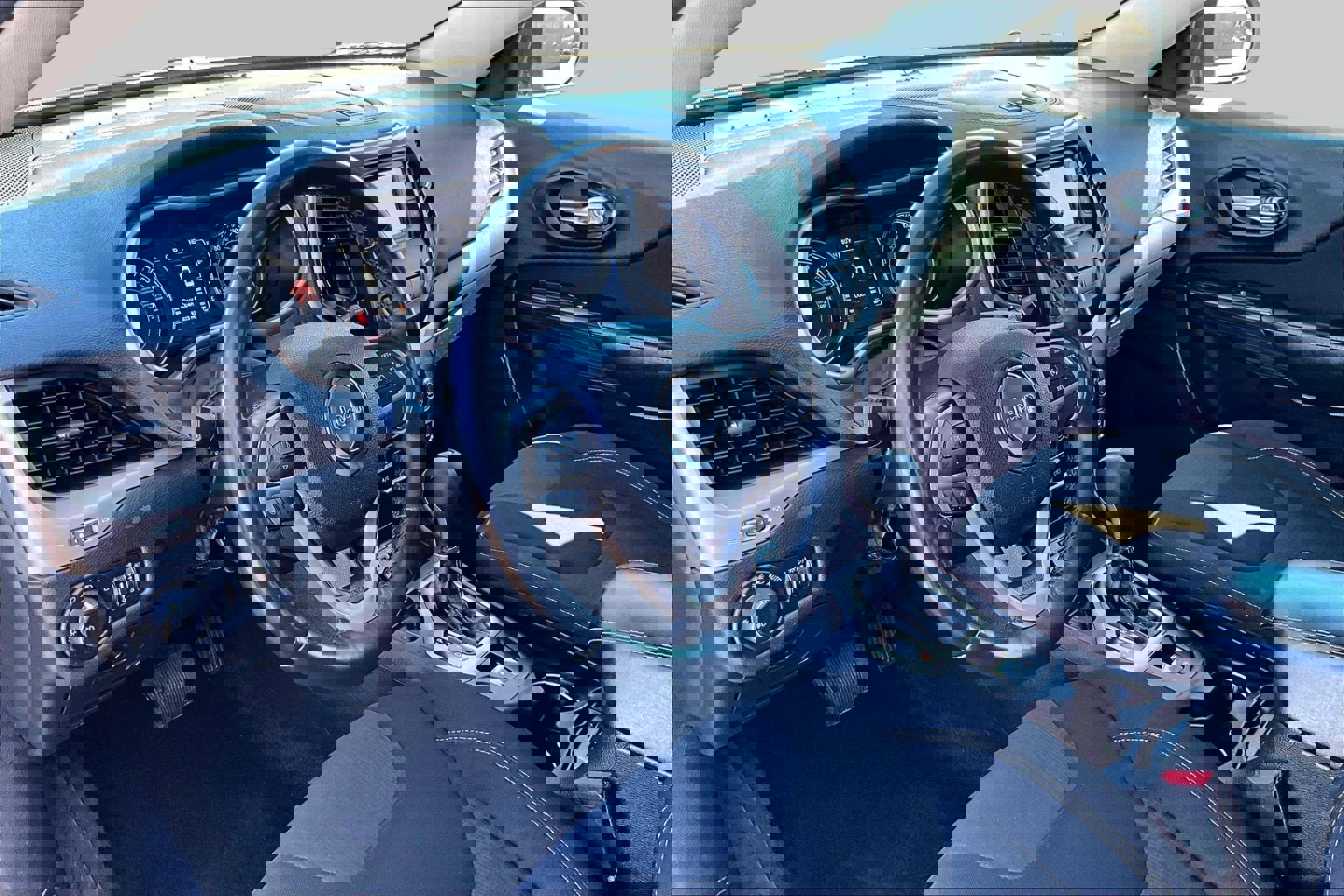 Used 2016 Jeep Cherokee Latitude image 12